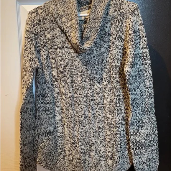 Sweatshirt, brand: twik, size: Medium, grey and black - Picture 1 of 4